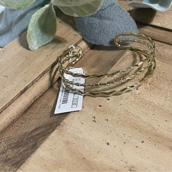 Charming Charlie Braclet Gold Tone Wavy Open Ended Cuff - Picture 1 of 7